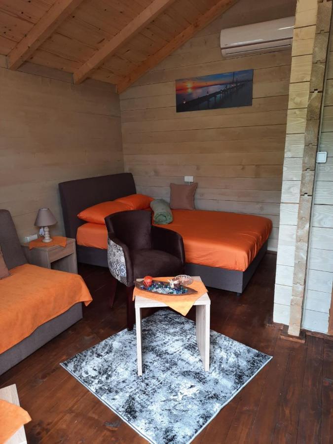 Mali Raj Apartmani Τσέτινιε Εξωτερικό φωτογραφία