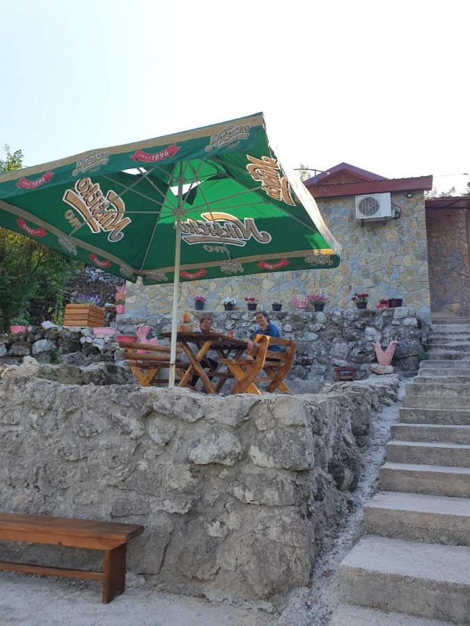 Mali Raj Apartmani Τσέτινιε Εξωτερικό φωτογραφία
