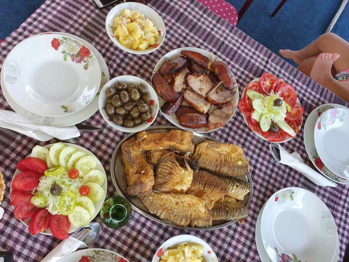 Mali Raj Apartmani Τσέτινιε Εξωτερικό φωτογραφία