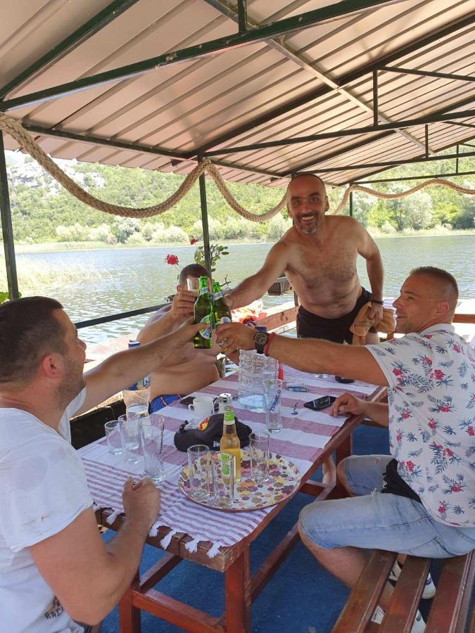 Mali Raj Apartmani Τσέτινιε Εξωτερικό φωτογραφία