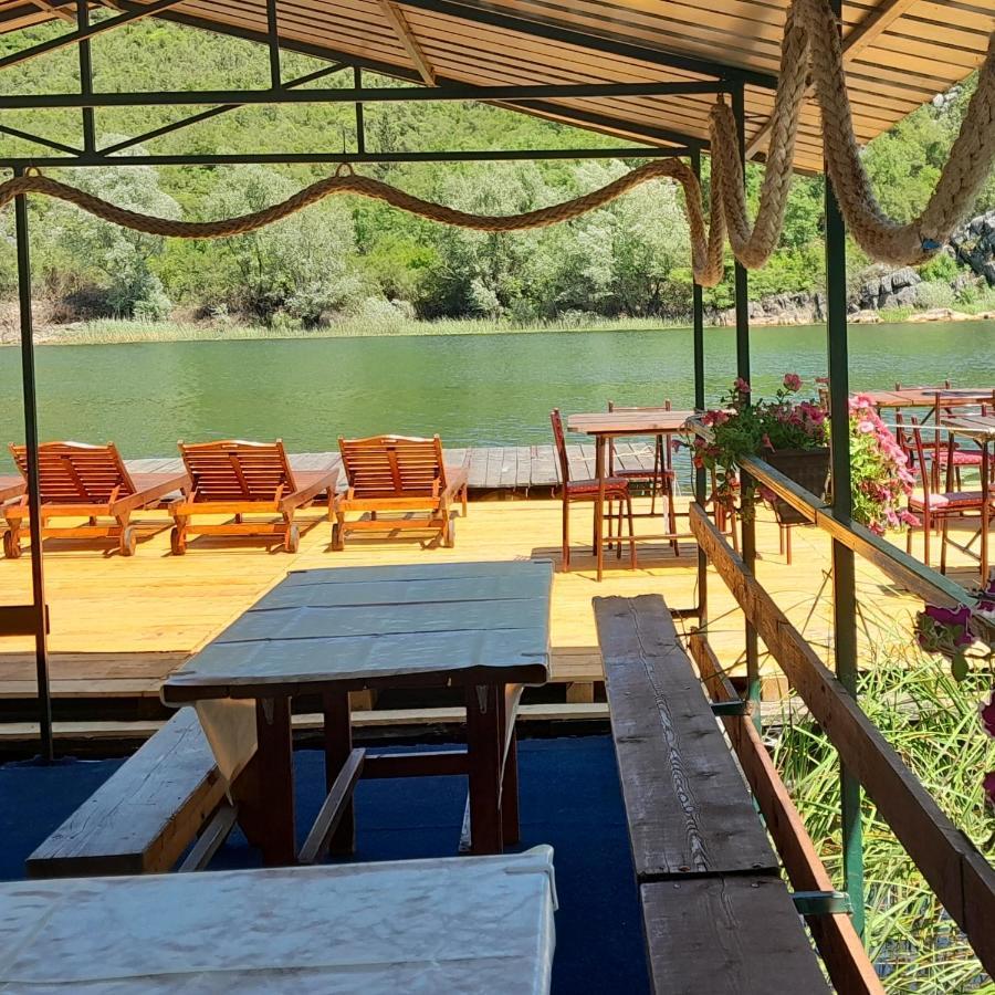 Mali Raj Apartmani Τσέτινιε Εξωτερικό φωτογραφία